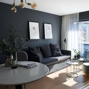 Apartment Noma Living Pop Saldanha, Lisbon