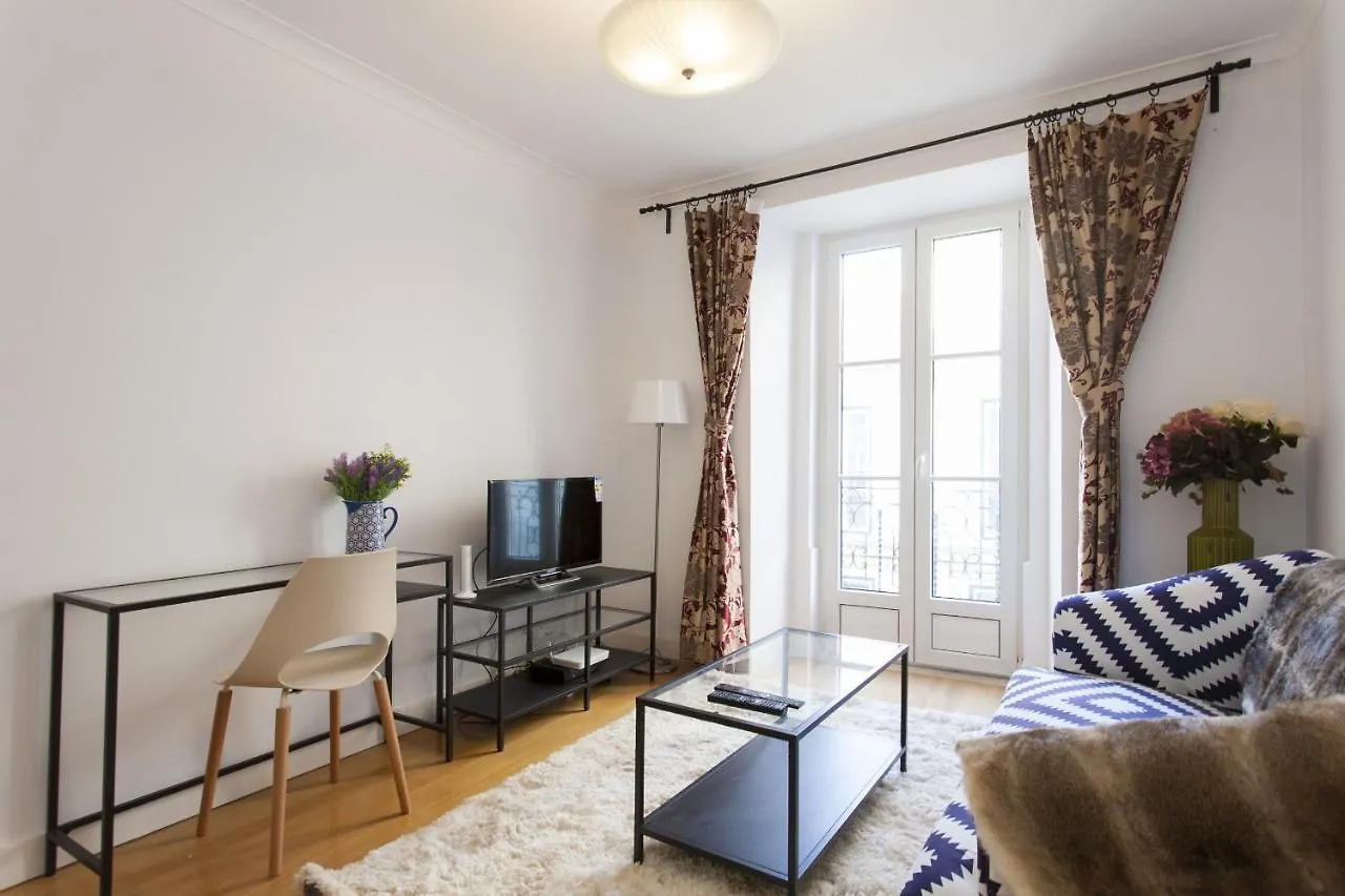 Santa Justa Suites By Homing Apartment